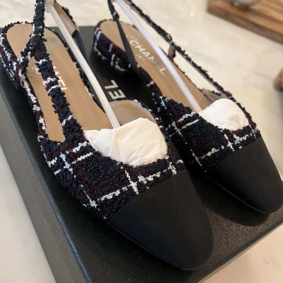 Classic Chanel Coco Slingback - Picture 7 of 8